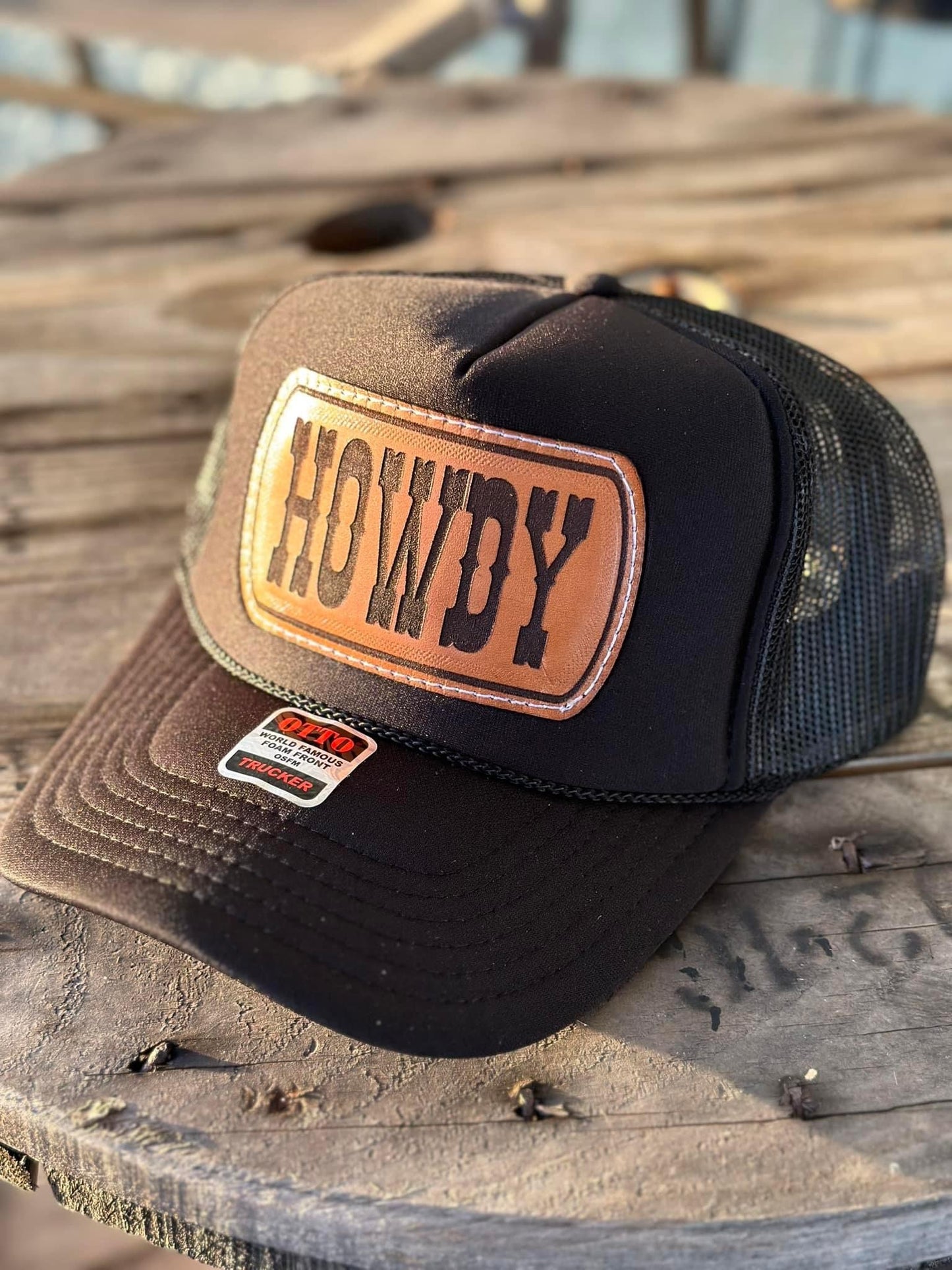 “Howdy” foam trucker
