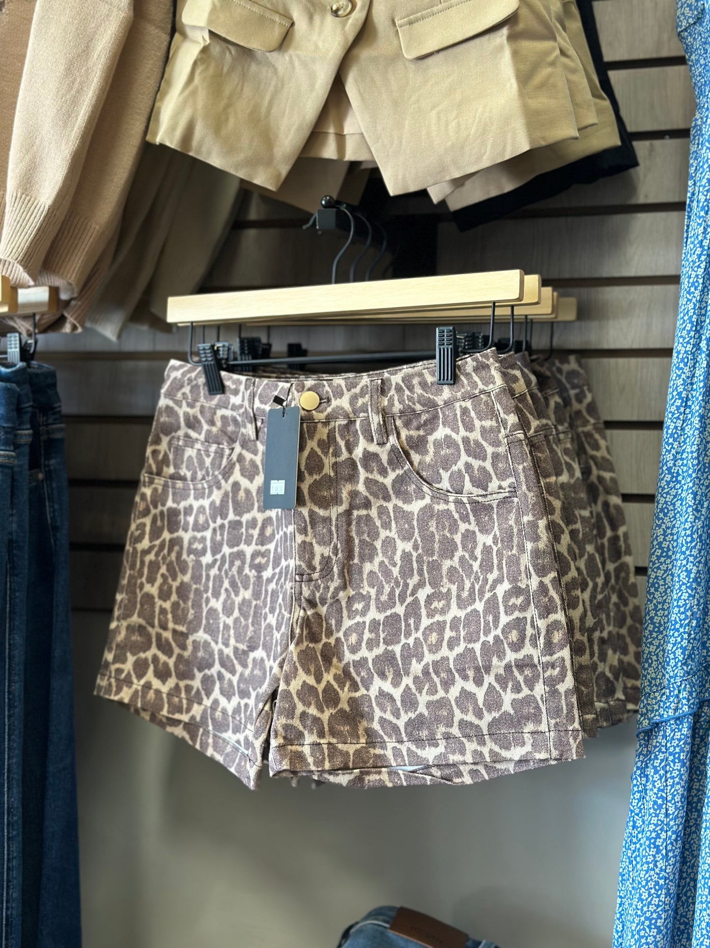 Washed leopard shorts