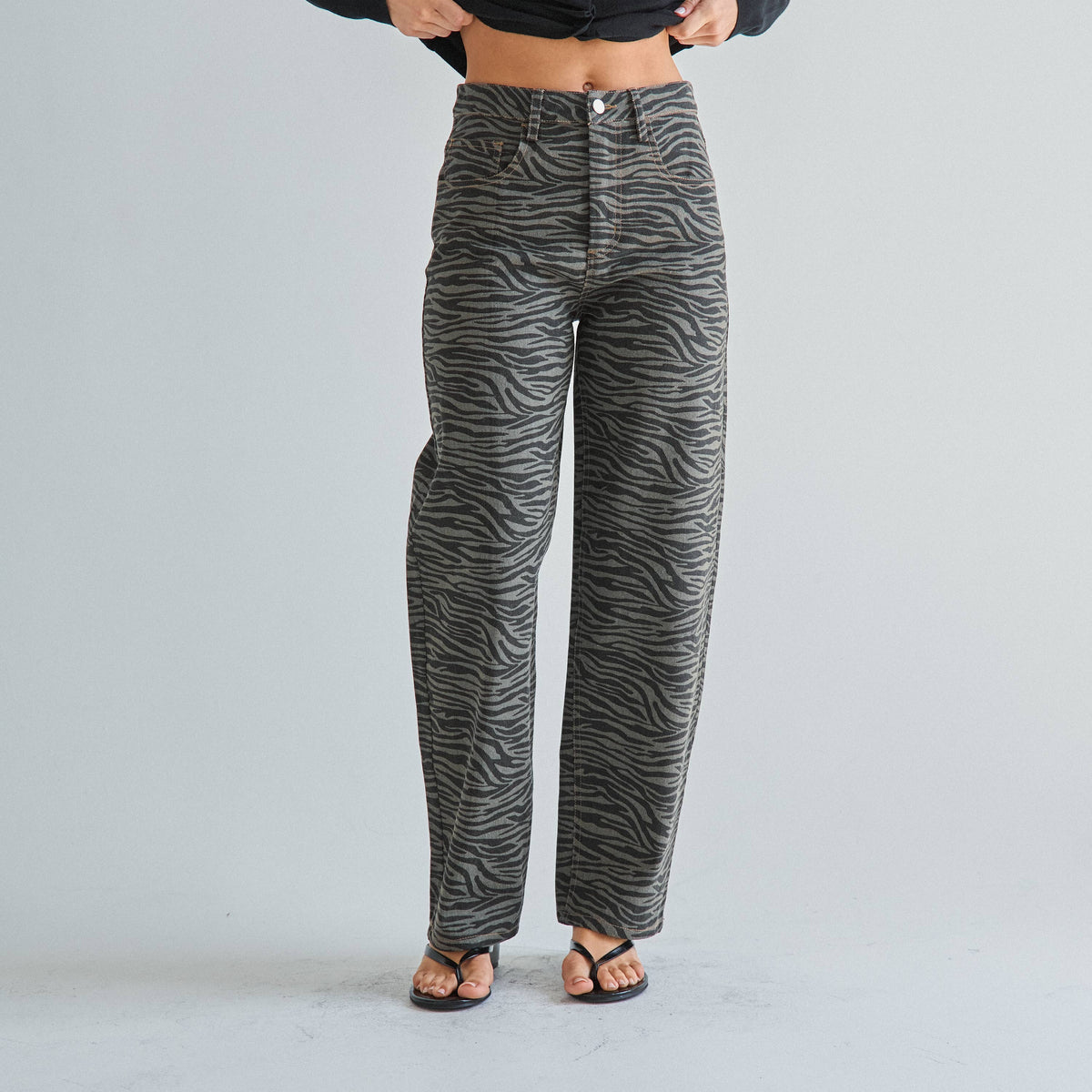 The Wilde Jean - Zebra barrel pants
