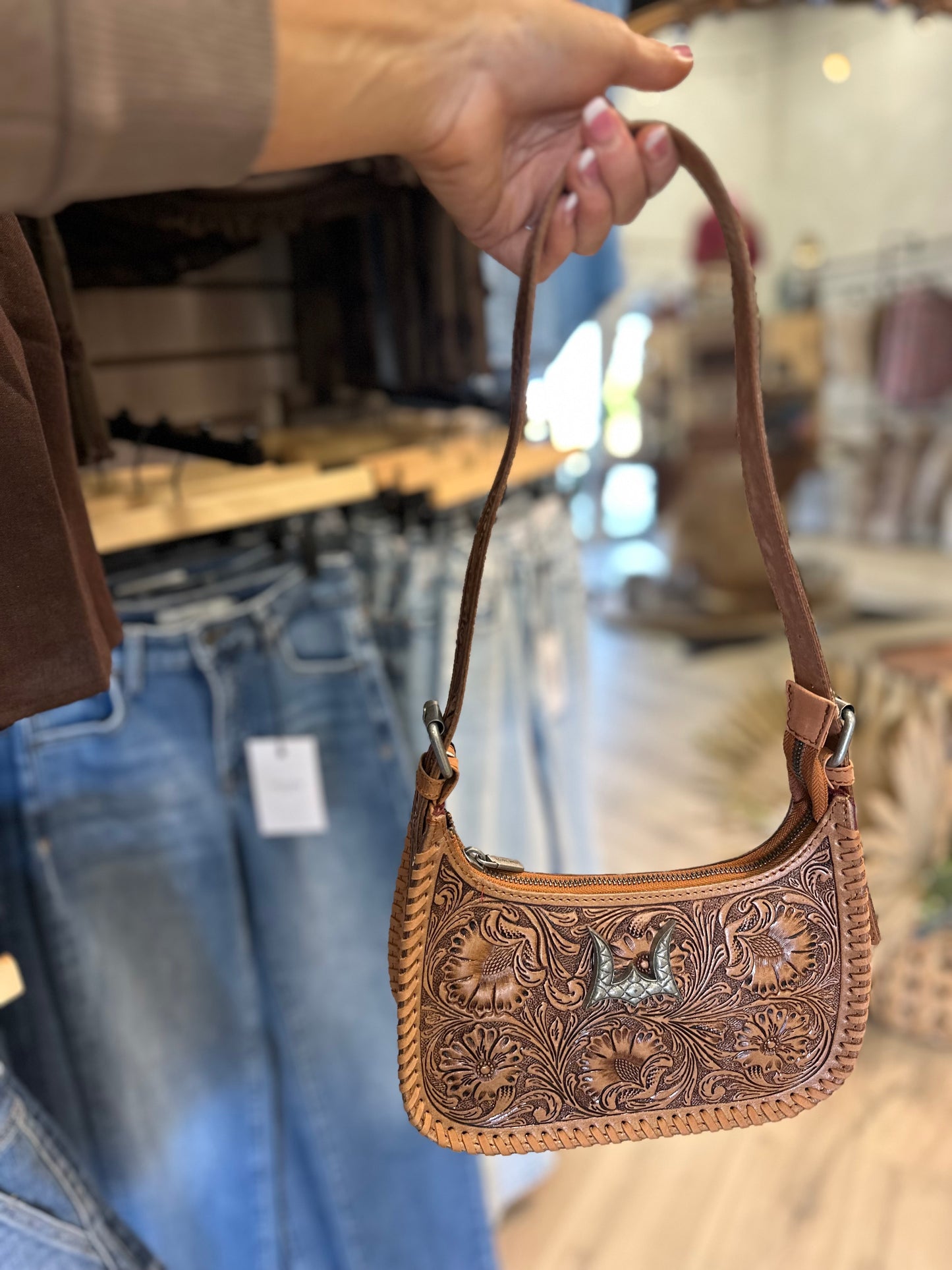 LW Charleston shoulder bag