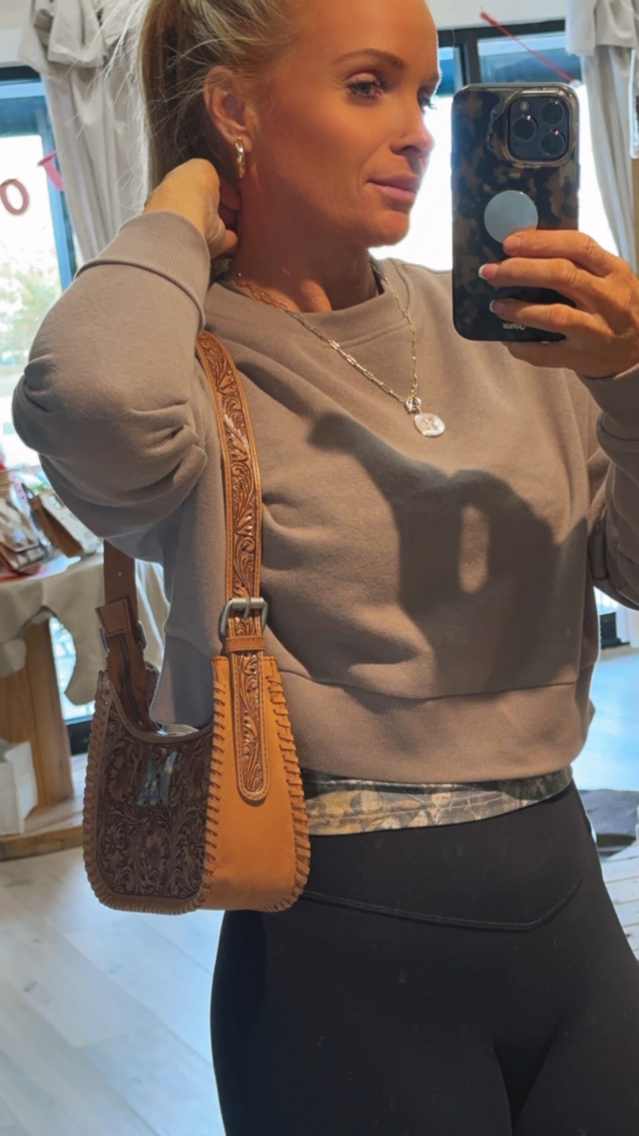 LW Charleston shoulder bag