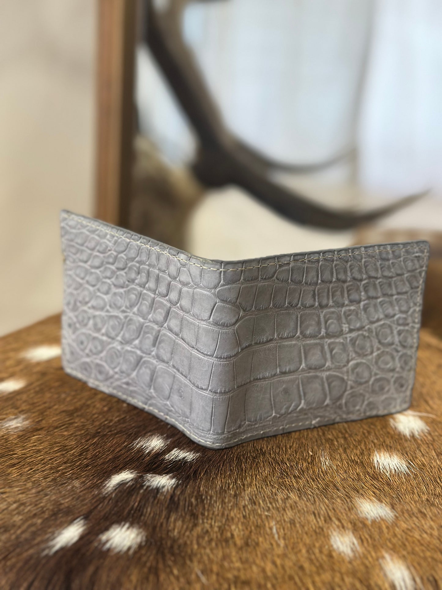 Basic Alligator bifold wallet