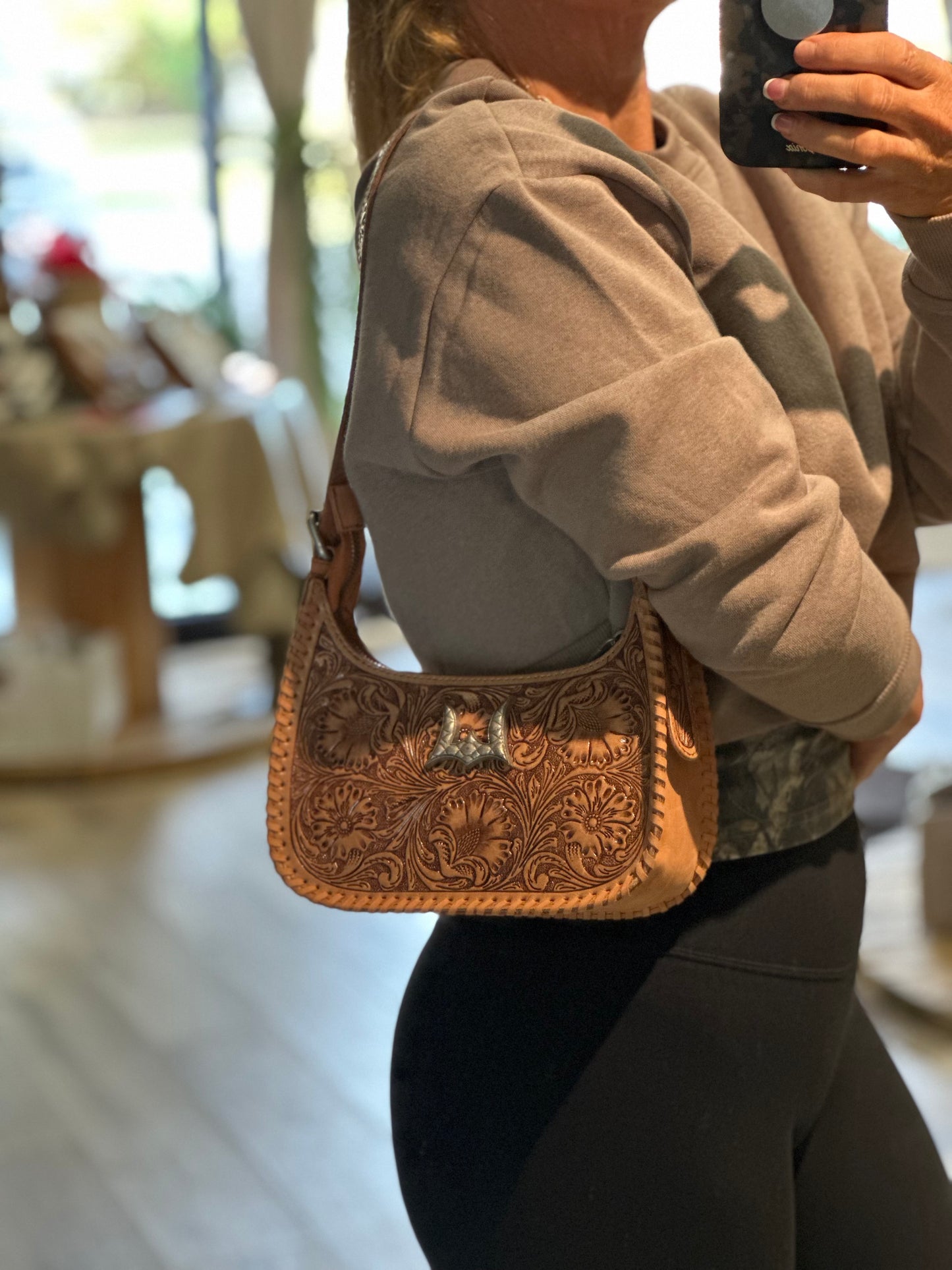 LW Charleston shoulder bag