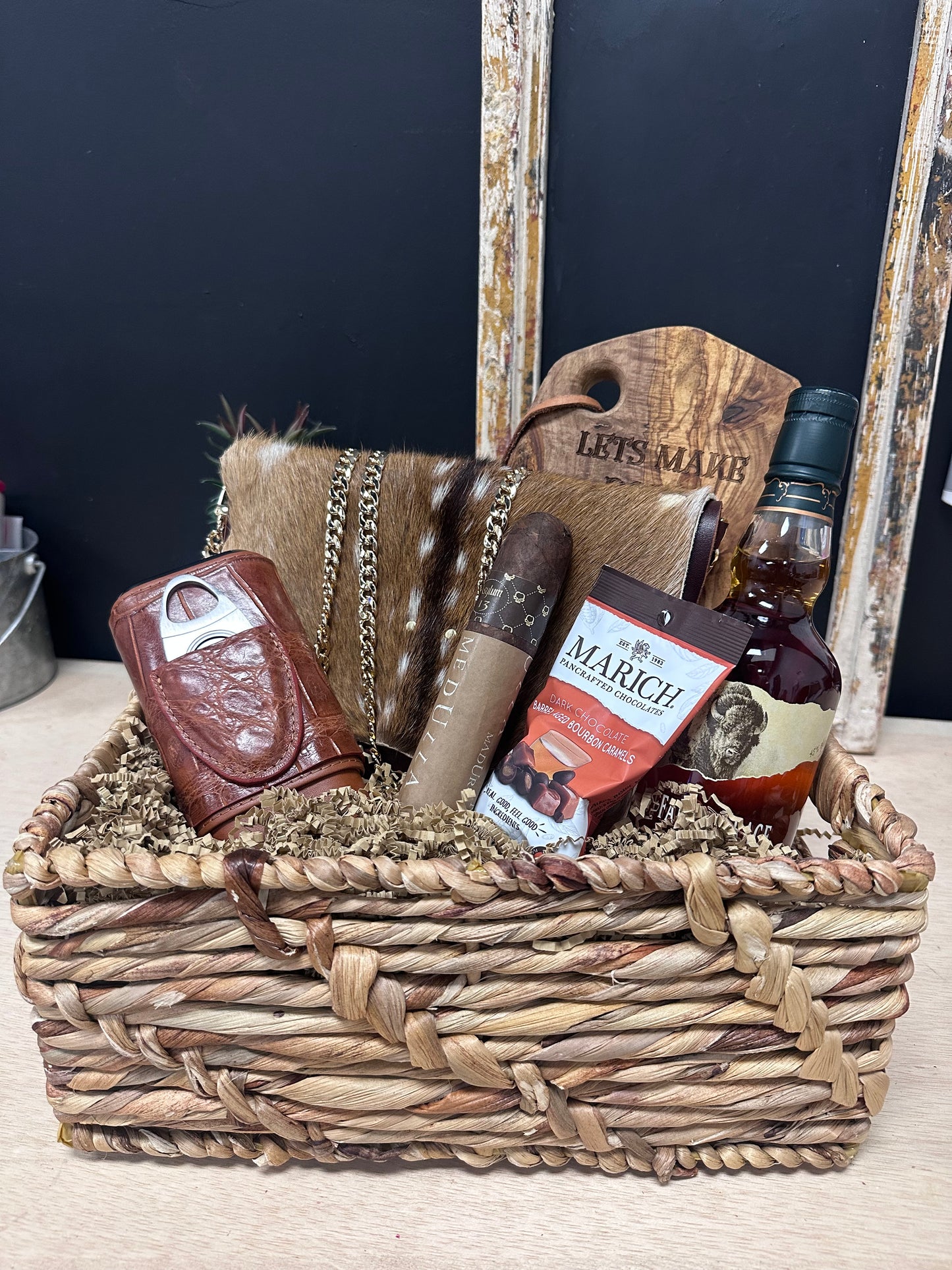 “The Cuban” gator wrapped cigar travel case