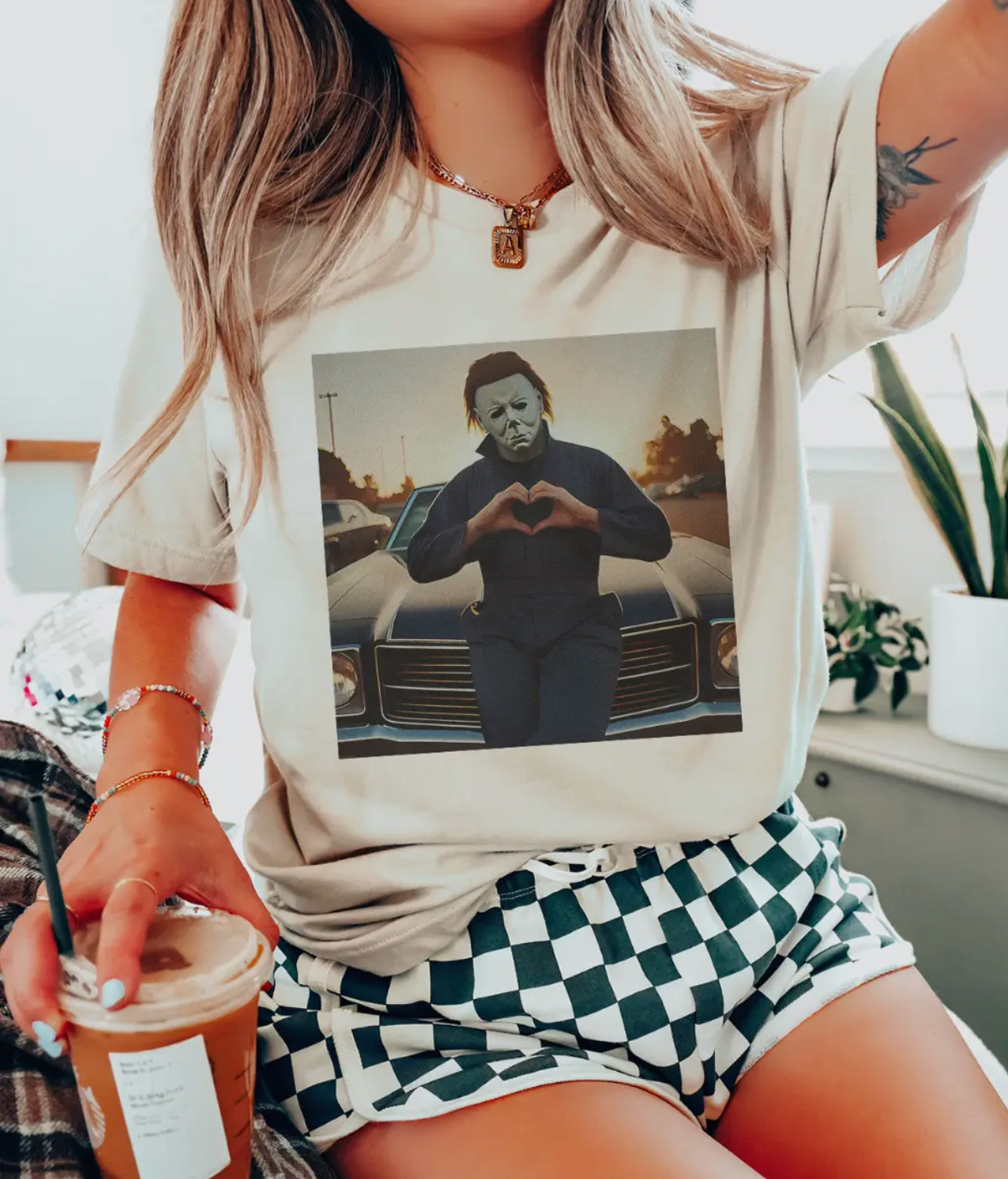 Michael Myers tee/cream