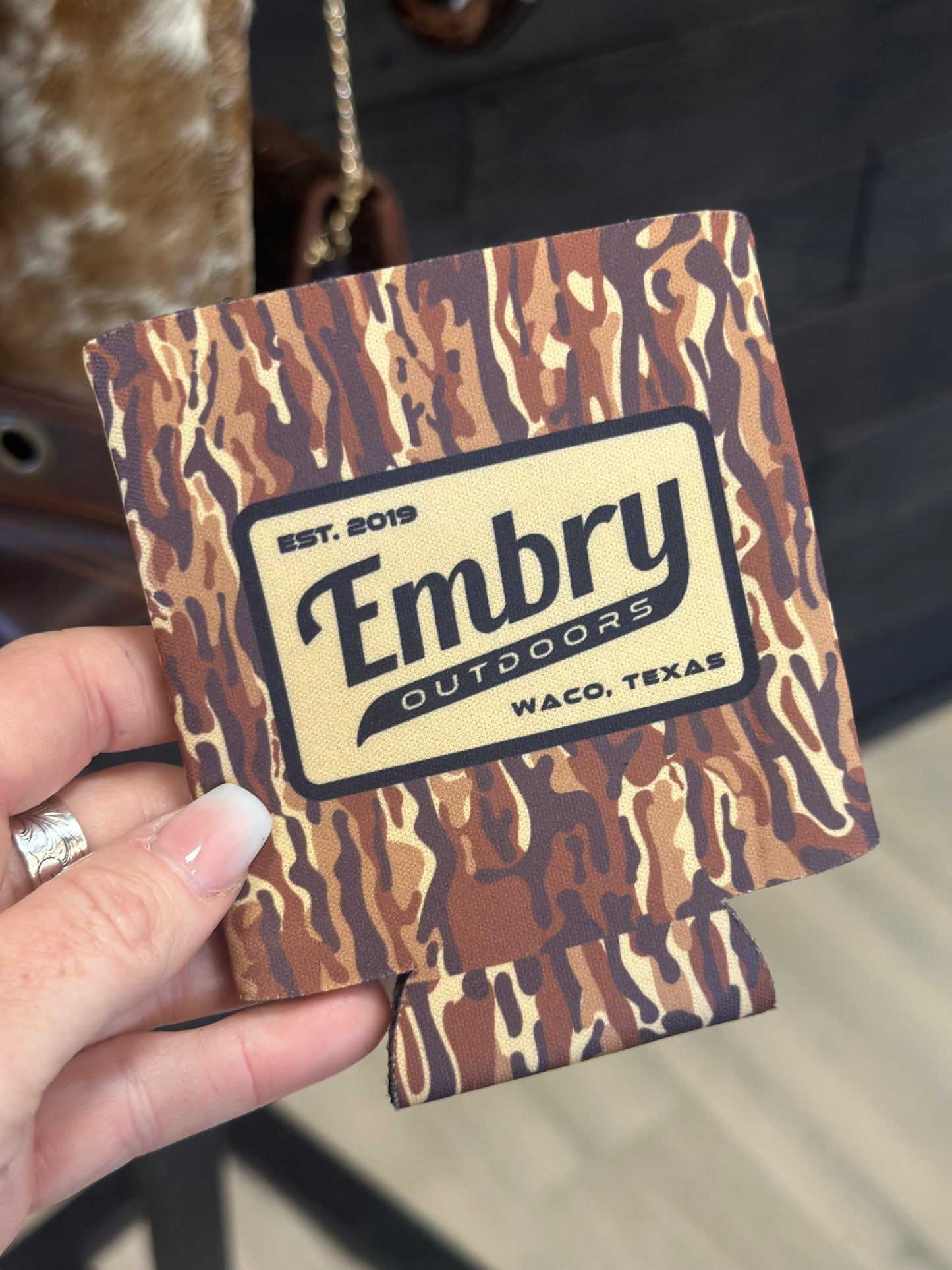 Embry camo Koozie