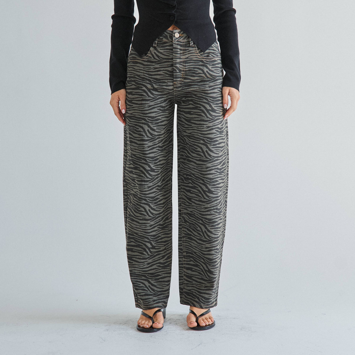 The Wilde Jean - Zebra barrel pants