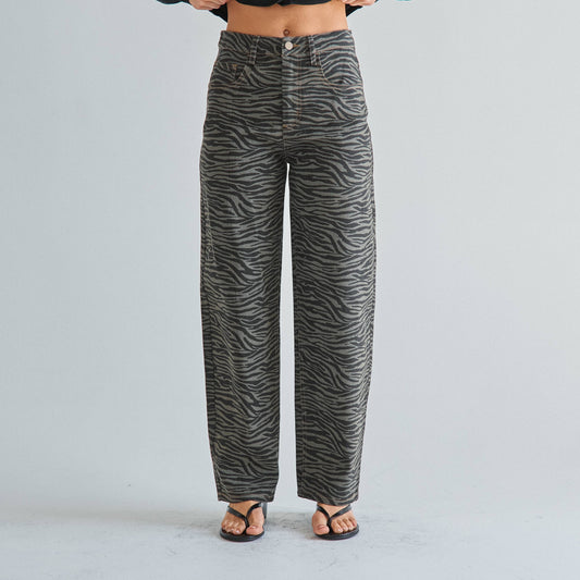 The Wilde Jean - Zebra barrel pants
