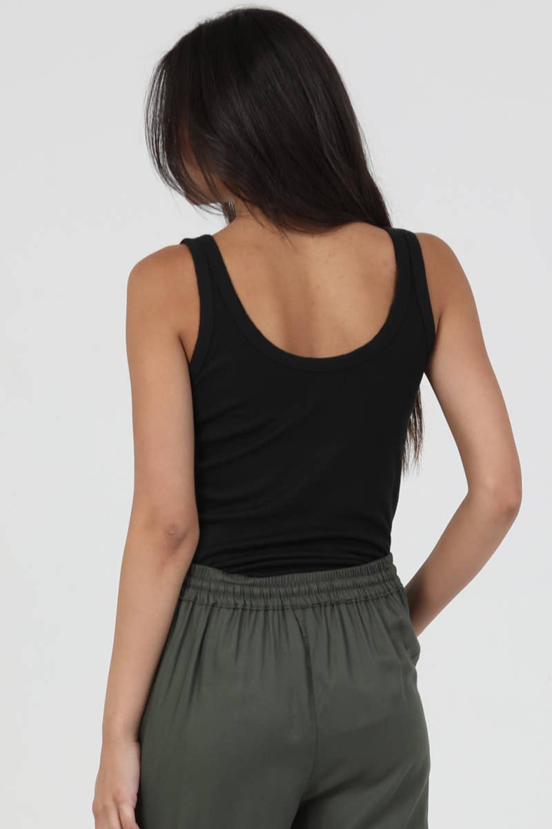 NOTCH NECK RIB TANK TOP